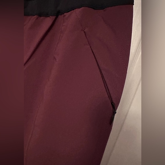 Shape Athletic Cargo Pant - Picture 2 of 8